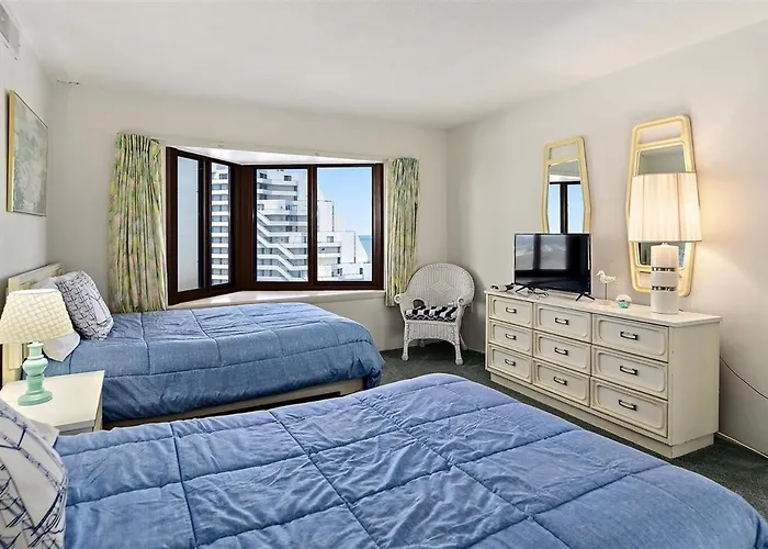 2 Bedroom 9400 Building With Outdoor Pool! Ocean Stadt